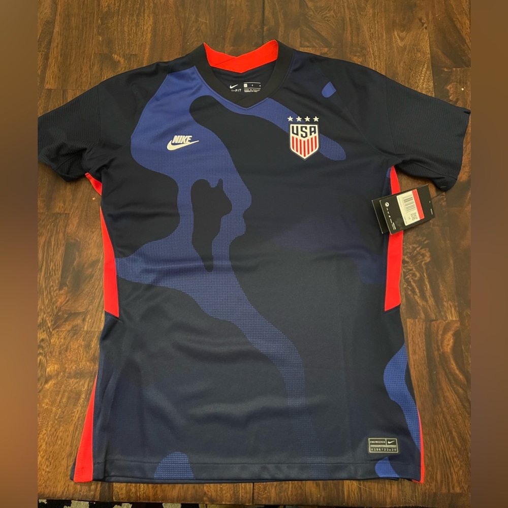 USWNT NIKE USA 2020/2021 Away Jersey - Size Large (Womens)